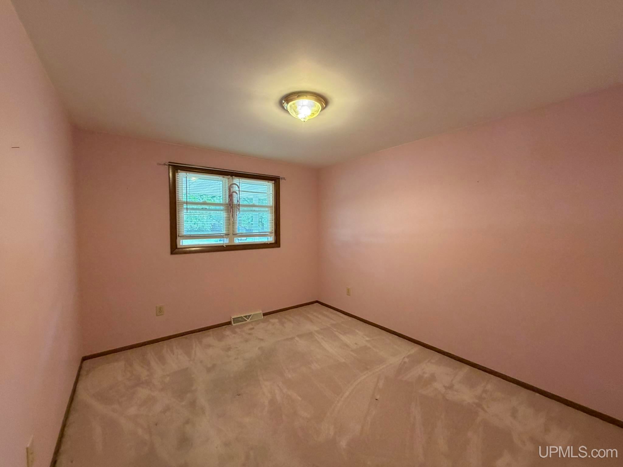 813 Turner Road Kingsford, MI 49802 - Photo 18 of 36 Gallery Image 18