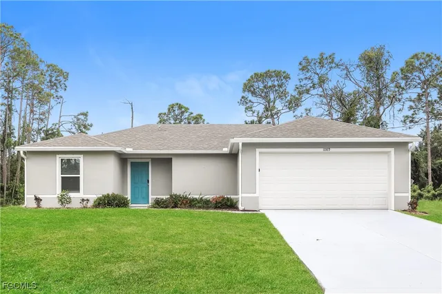 front view of house with a yard