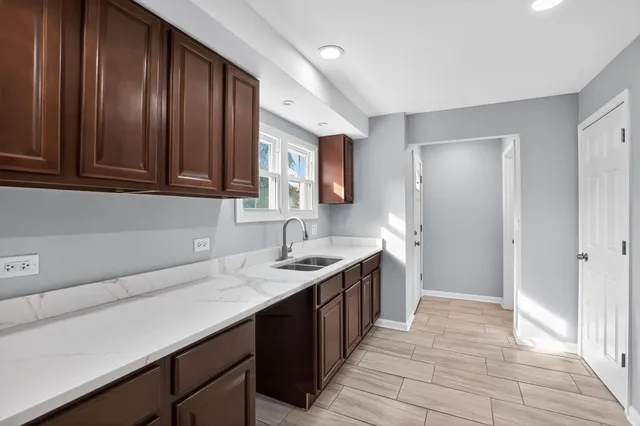 $514,000 | 8318 Howard Avenue, Munster, IN 46321