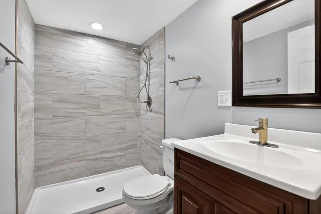 $514,000 | 8318 Howard Avenue, Munster, IN 46321