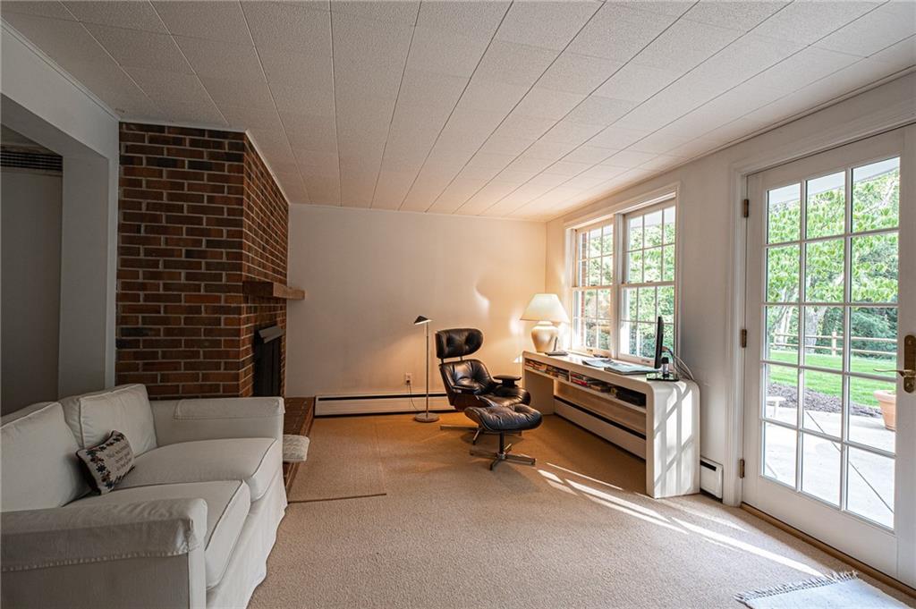 701 Fairview Road Pittsburgh, PA 15238 - Photo 17 of 25 Gallery Image 17