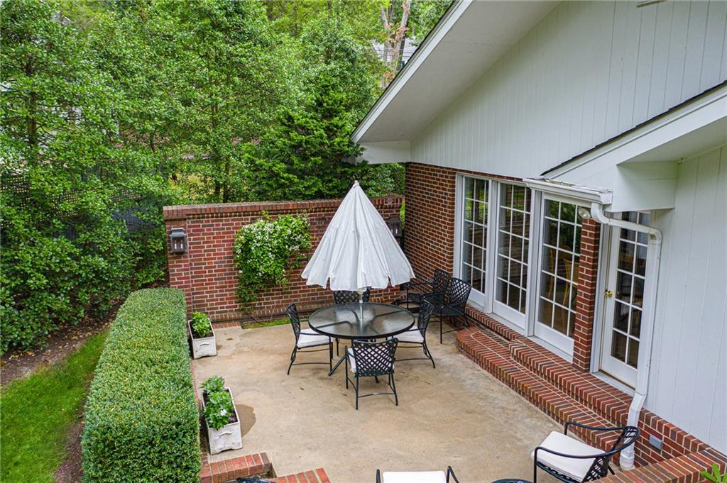701 Fairview Road Pittsburgh, PA 15238 - Photo 23 of 25 Gallery Image 23
