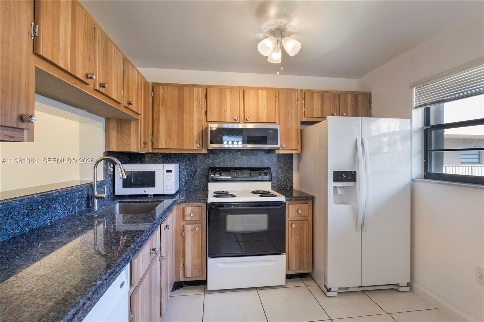 10855 Southwest 112th Avenue, Unit 311 Miami, FL 33176 - Photo 8 of 20