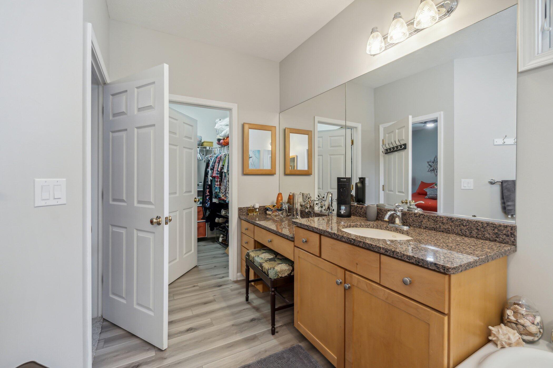 2974 Countryside Lane Jackson, MI 49203 - Photo 16 of 32 2974-Countryside-Ln-Jackson-MI-49203-Win