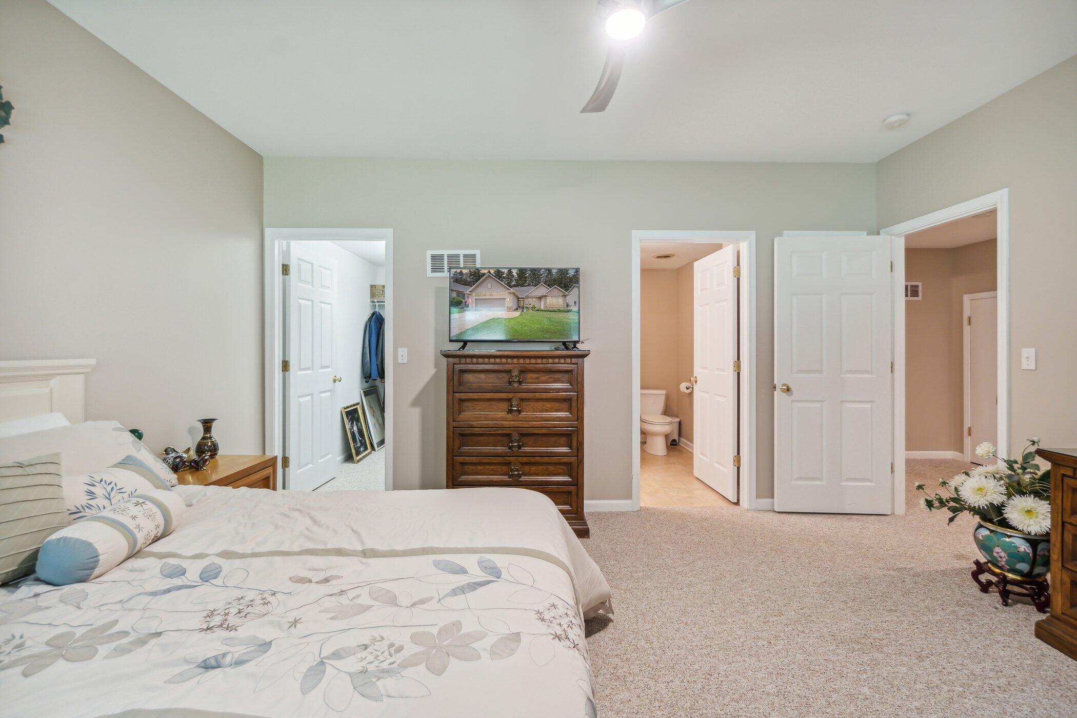 2974 Countryside Lane Jackson, MI 49203 - Photo 25 of 32 2974-Countryside-Ln-Jackson-MI-49203-Win