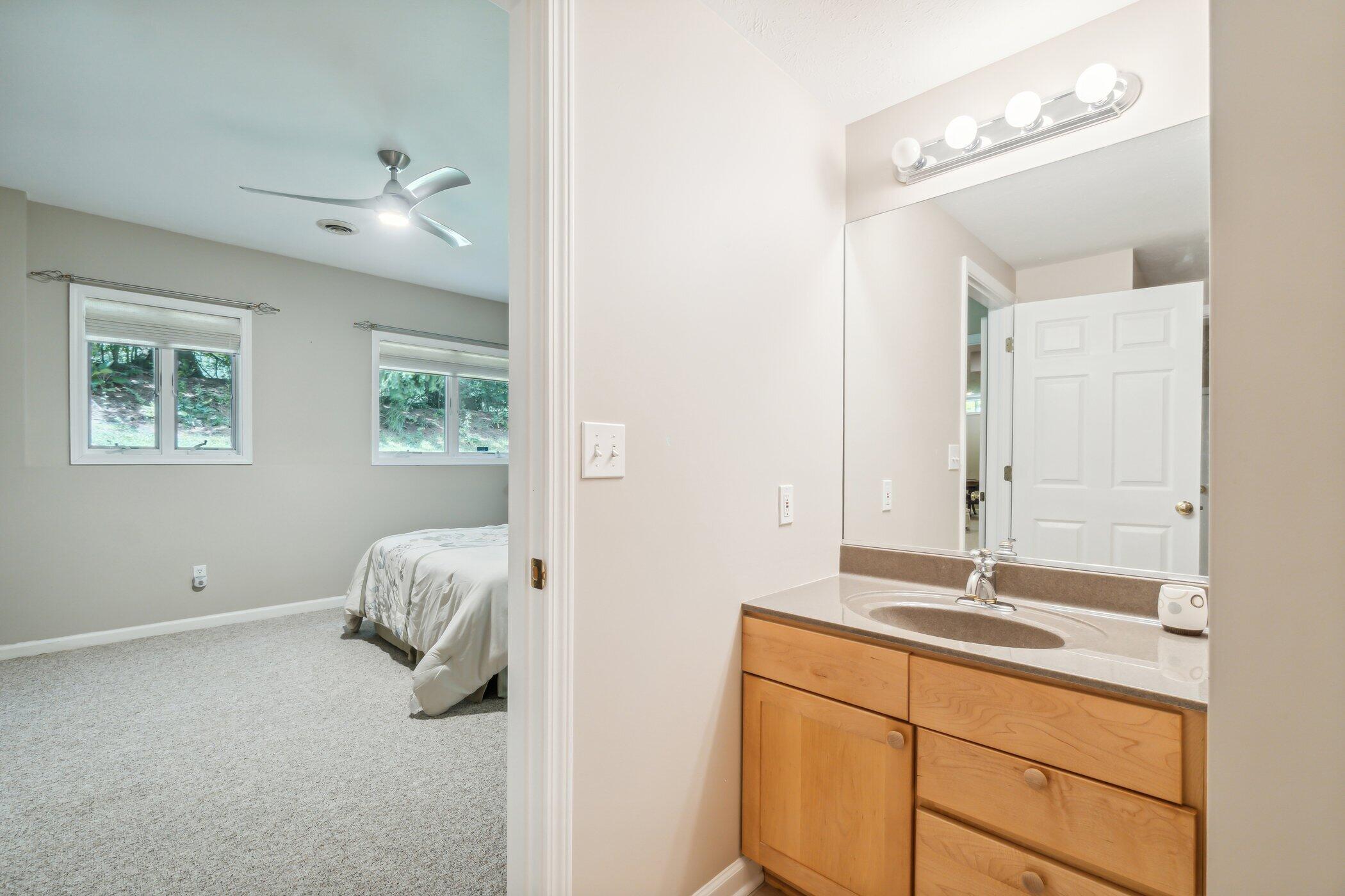 2974 Countryside Lane Jackson, MI 49203 - Photo 28 of 32 2974-Countryside-Ln-Jackson-MI-49203-Win