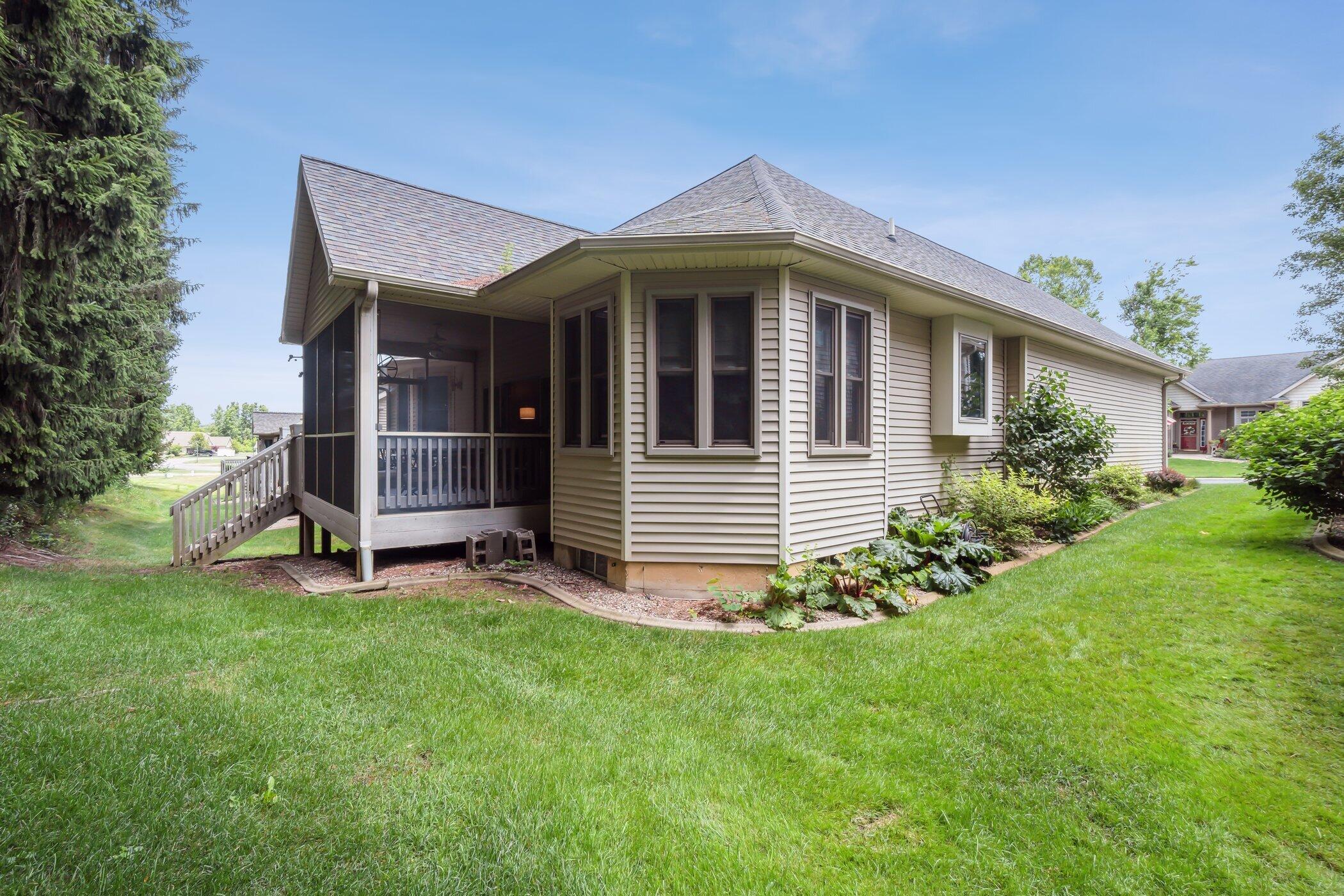 2974 Countryside Lane Jackson, MI 49203 - Photo 31 of 32 2974-Countryside-Ln-Jackson-MI-49203-Win