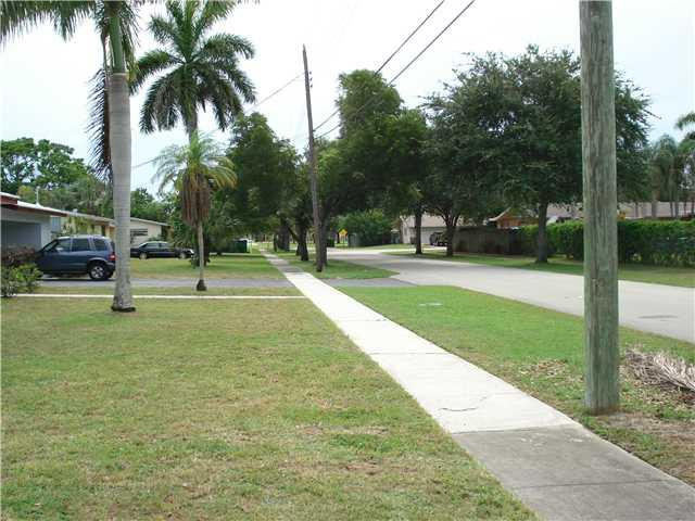 5356 Redwood Road Plantation, FL 33317 - Photo 8 of 24 Other