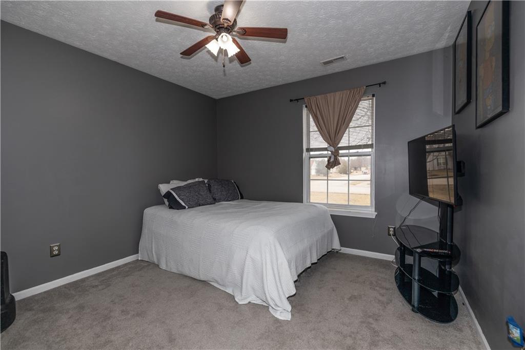 137 Canterbury Road Pendleton, IN 46064 - Photo 17 of 25