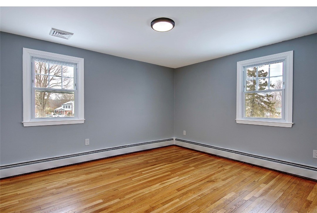 3 Pinetop Road Barrington, RI 02806 - Photo 34 of 45