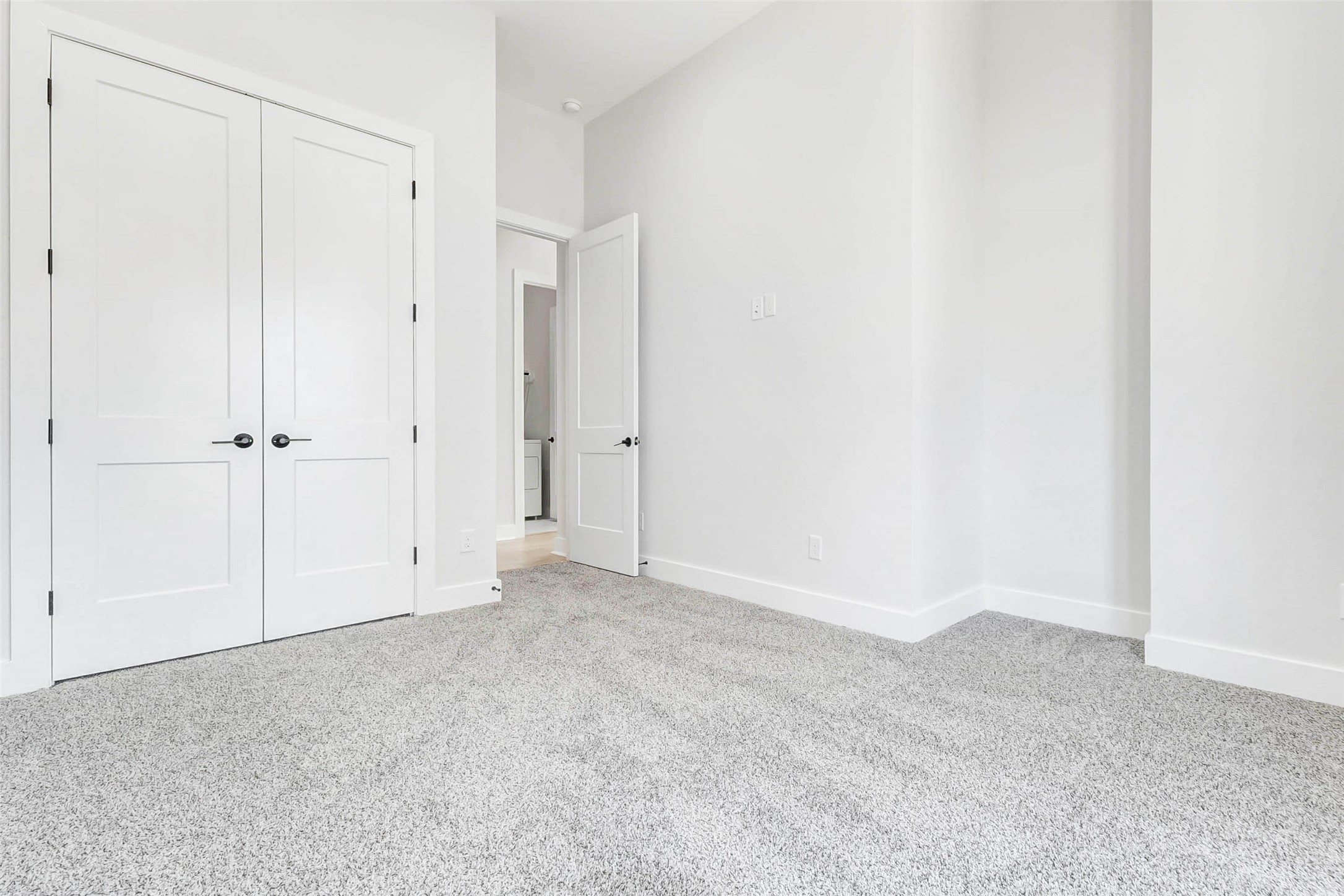 2310 Campbell Road, Unit C Houston, TX 77080 - Photo 16 of 27 a view of an empty room