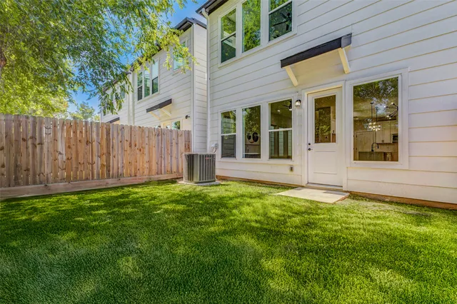 $3,000 | 2310 Campbell Road, Unit C, Houston, TX 77080