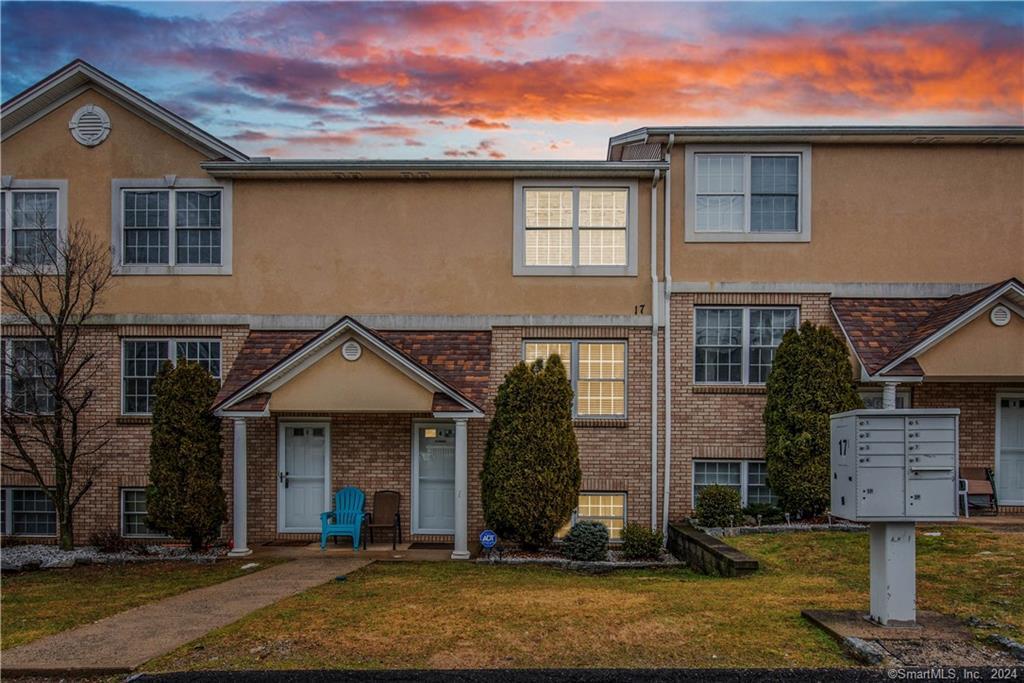 17 Geddes Terrace, Unit 4 Waterbury, CT 06708 - Photo 1 of 1