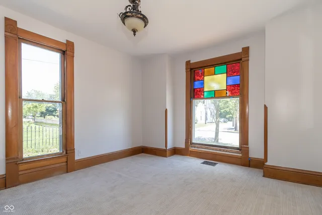 $385,000 | 404 North State Street, Greenfield, IN 46140