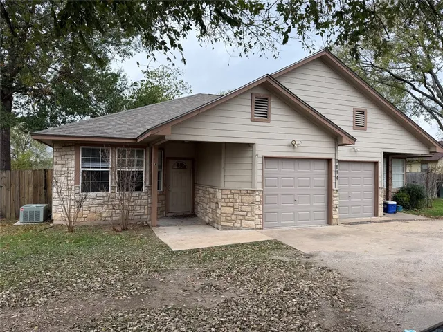 $1,700 | 1814 State Highway 95, Unit A, Bastrop, TX 78602