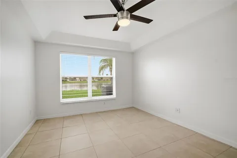 $379,000 | 10604 Lakeside Vista Drive, Riverview, FL 33569