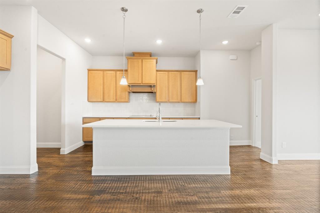 245 Brahman Street Venus, TX 76084 - Photo 5 of 35