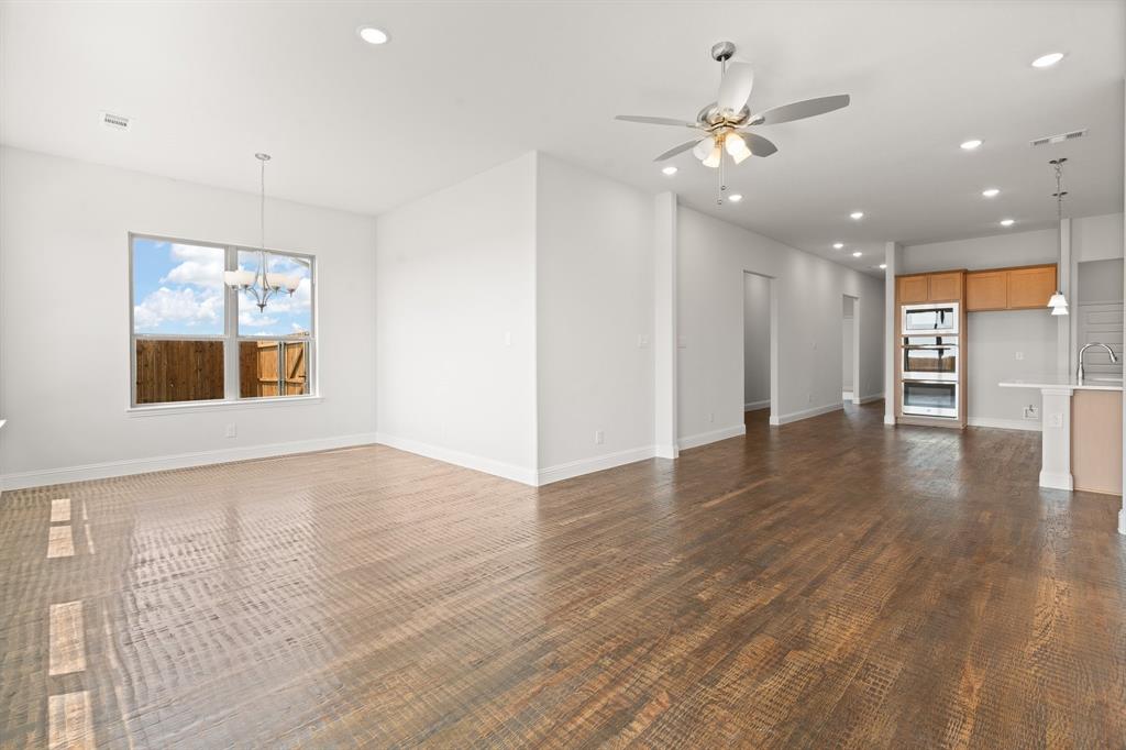 245 Brahman Street Venus, TX 76084 - Photo 10 of 35