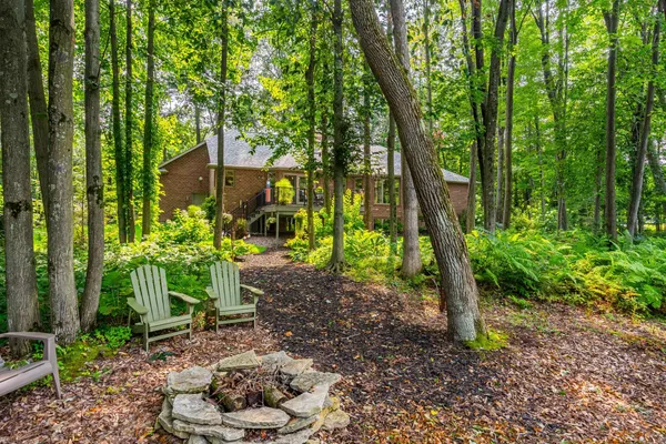 $769,900 | 7068 Lone Oak Lane, Sobieski, WI 54171