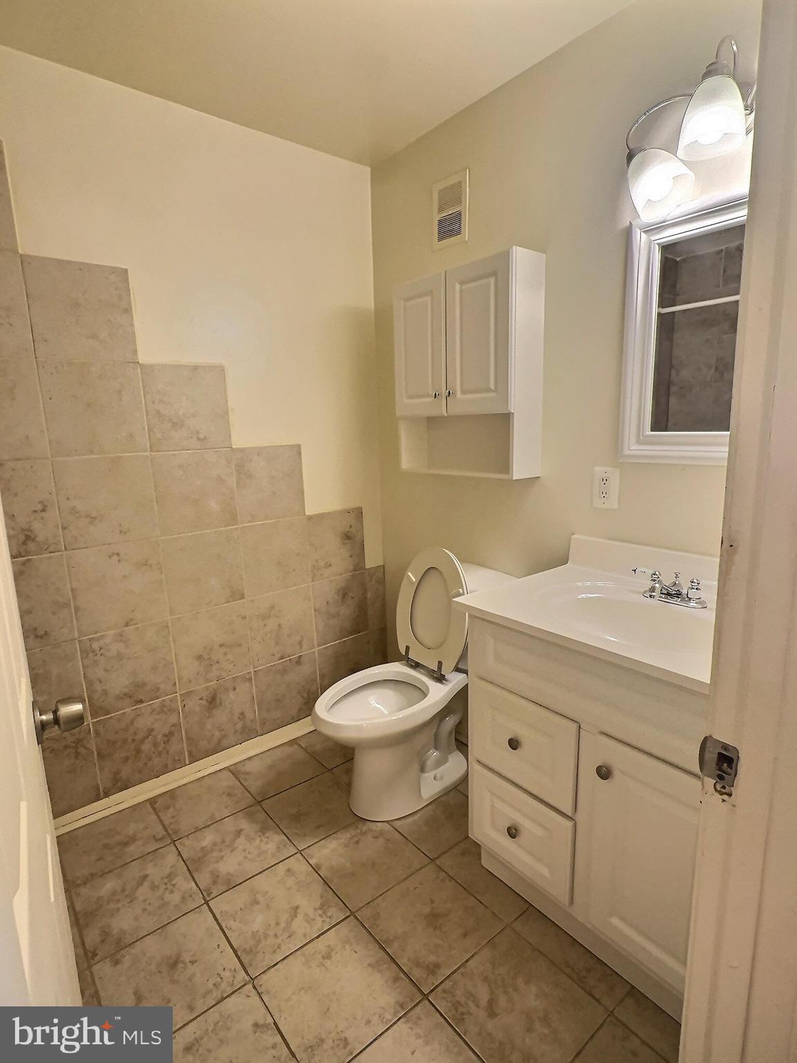 1245 East Eager Street Baltimore, MD 21202 - Photo 6 of 15 Main Bath