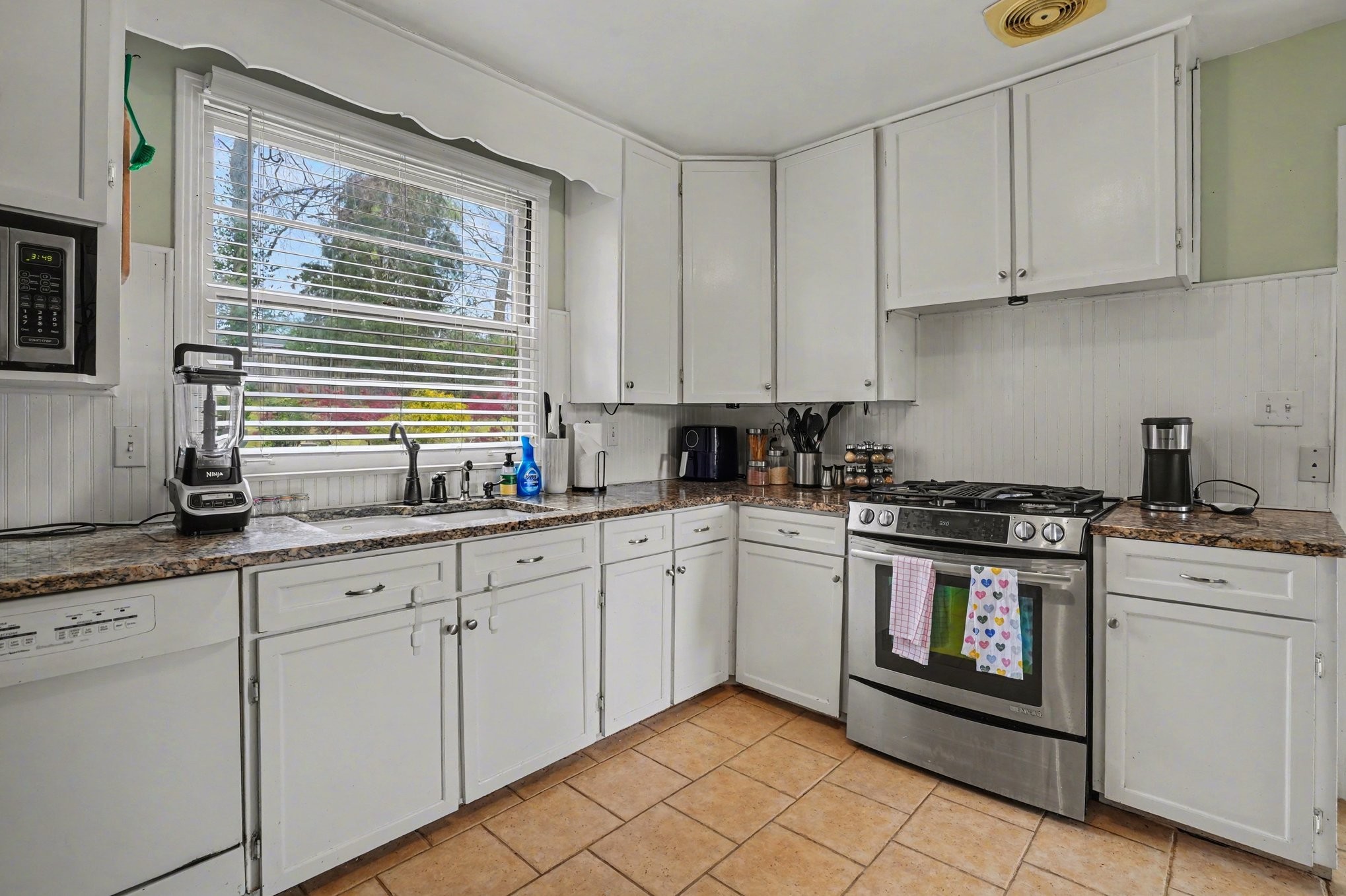 640 Hogan Road Nashville, TN 37220 - Photo 6 of 21 Gallery Image 6