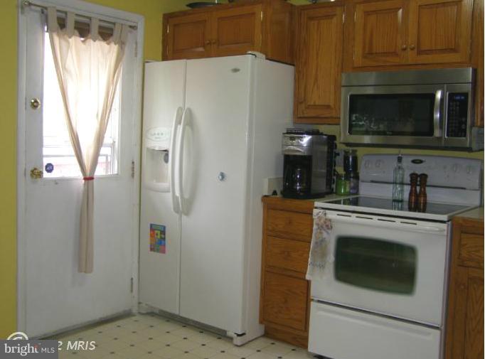 1909 Hawthorne Road Edgewood, MD 21040 - Photo 8 of 30 Kitchen