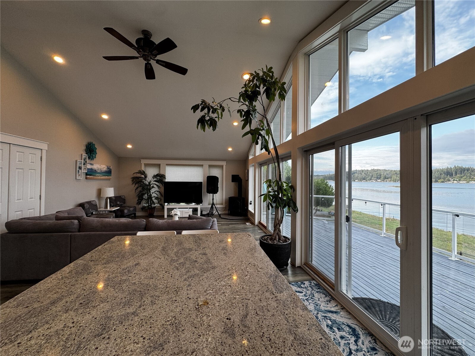 7360 East Grapeview Loop Road Allyn, WA 98524 - Photo 4 of 19 a living room with furniture