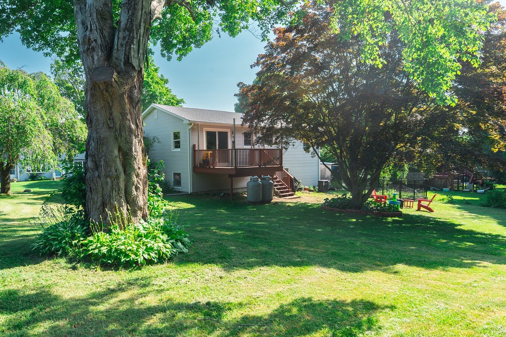 35 Old Pine Road Narragansett, RI 02882 - Photo 2 of 15