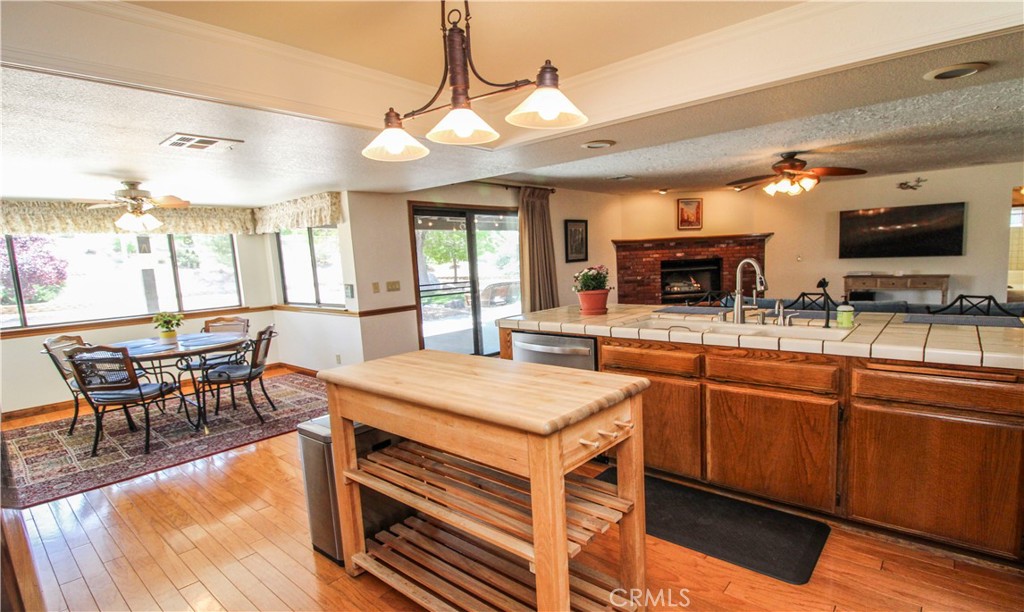 16319 Kasota Road Apple Valley, CA 92307 - Photo 12 of 28