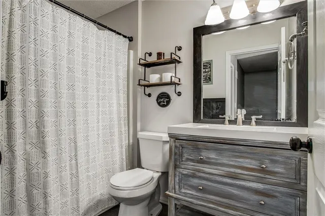 $388,000 | 14620 Shamrock Way, Smithville, MO 64089