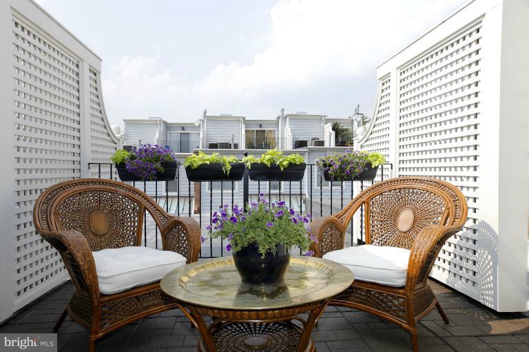 1931 Belmont Road Northwest, Unit 1087 Washington, DC 20009 - Photo 5 of 30 View