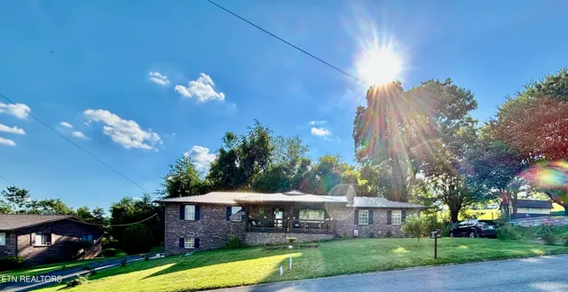 $304,999 | 1264 Rowe Street, New Tazewell, TN 37825