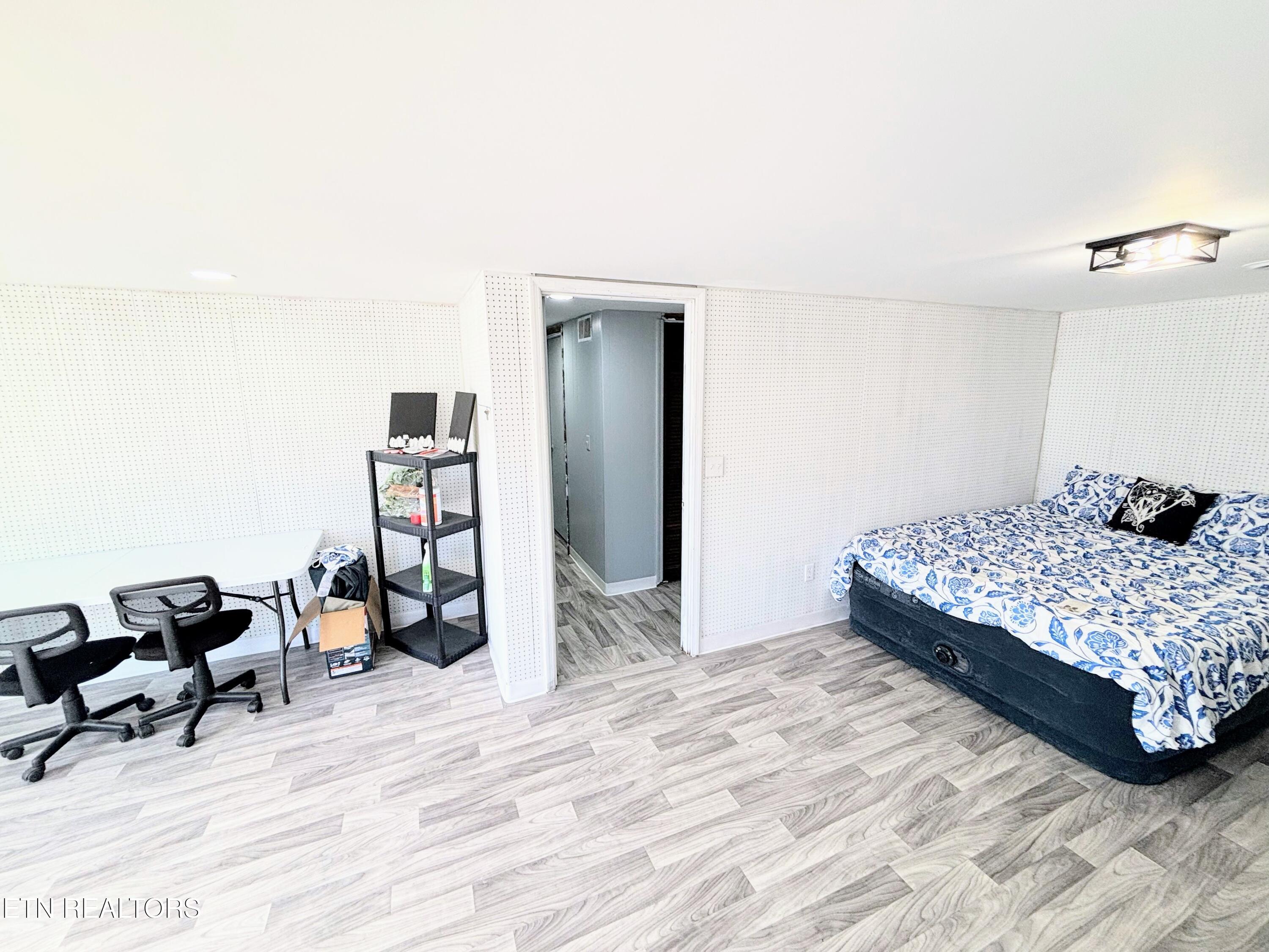 1264 Rowe Street New Tazewell, TN 37825 - Photo 19 of 31 IMG_9012 (2)