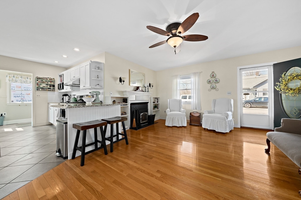 17 Castle Road Weymouth, MA 02189 - Photo 14 of 42 Gallery Image 14