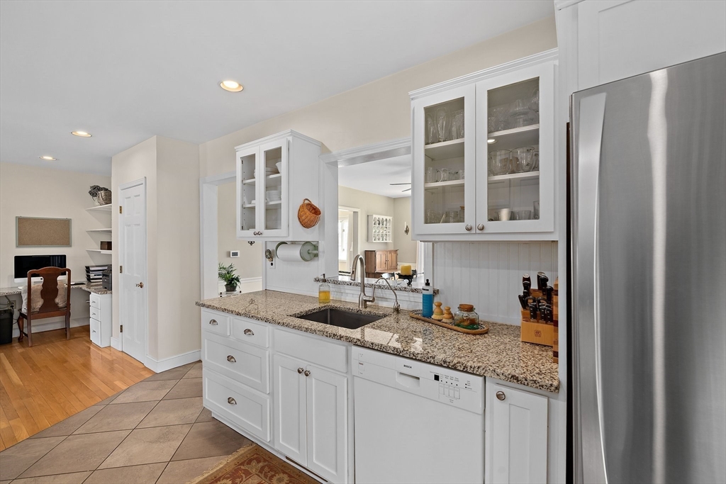 17 Castle Road Weymouth, MA 02189 - Photo 20 of 42 Gallery Image 20
