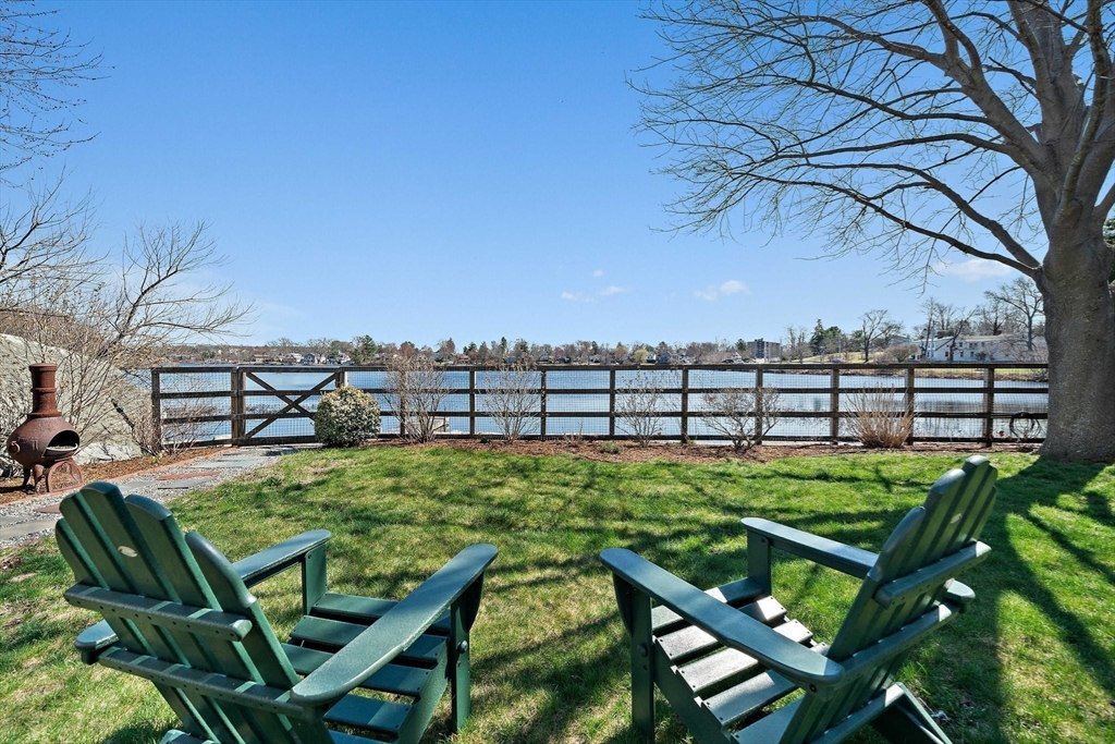 17 Castle Road Weymouth, MA 02189 - Photo 6 of 42 Gallery Image 6