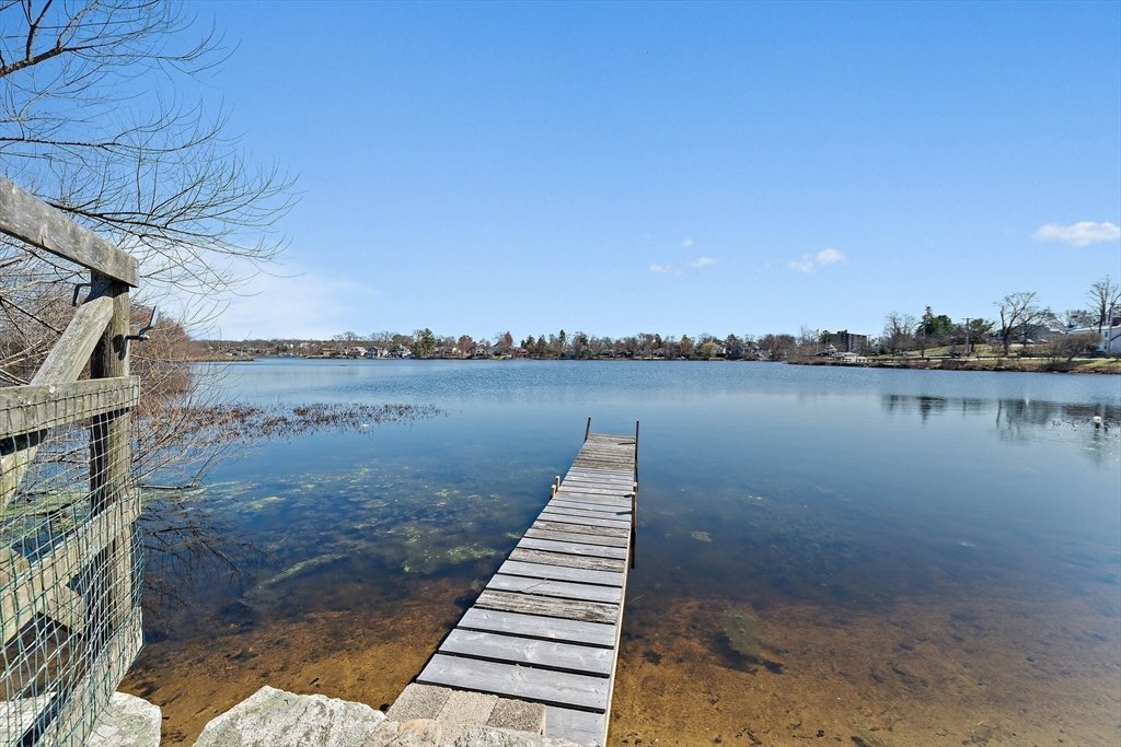 17 Castle Road Weymouth, MA 02189 - Photo 10 of 42 Gallery Image 10