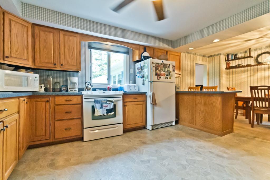 24 Robinson Road Scarborough, ME 04074 - Photo 7 of 33 Photo