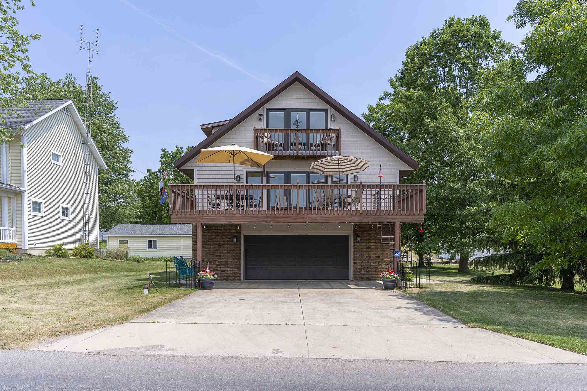 6410 West Orland Road Angola, IN 46703 - Photo 1 of 32 Gallery Image 1