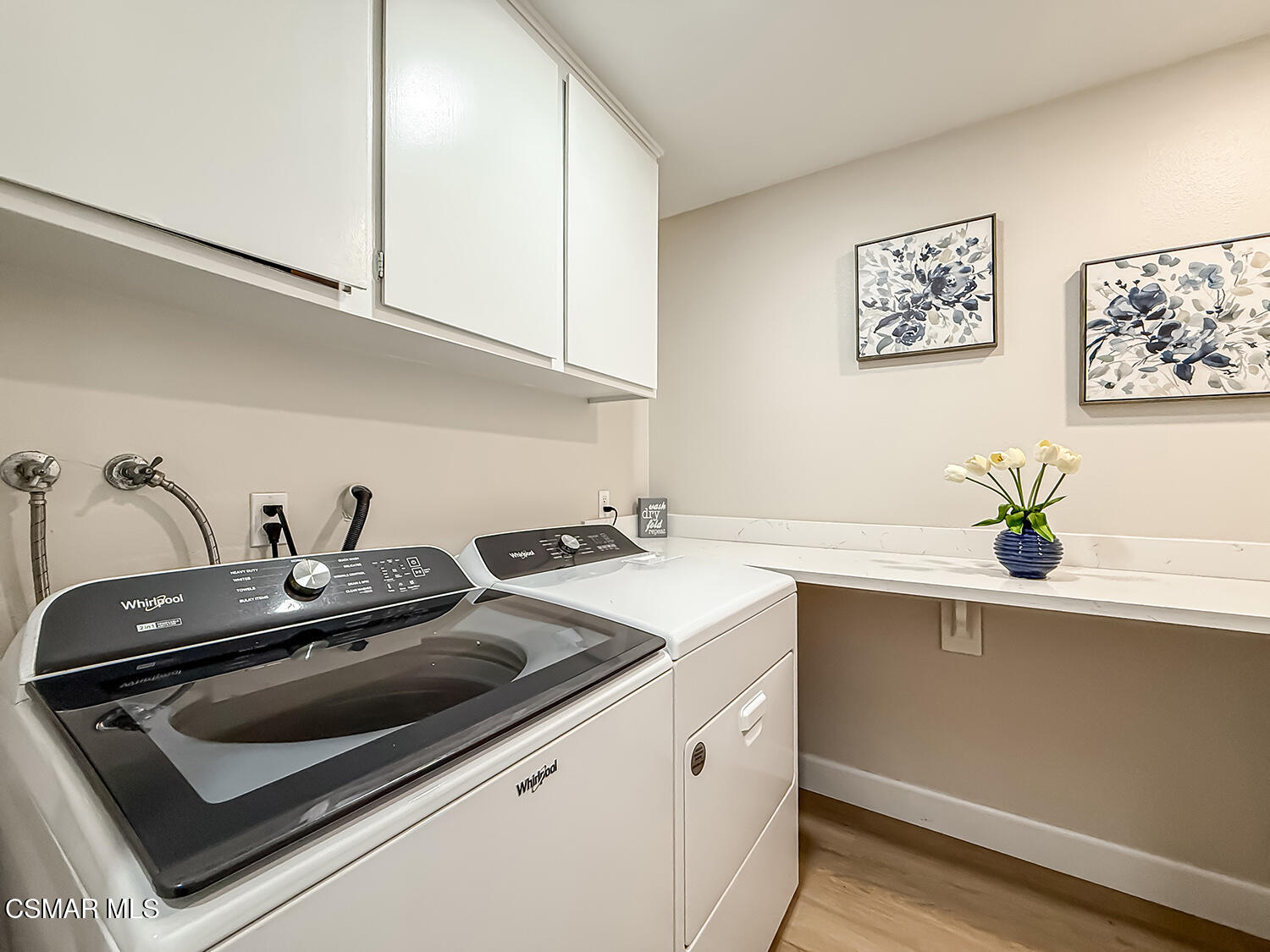2014 Peninsula Road Oxnard, CA 93035 - Photo 42 of 98 eStairs Landing and Laundry5