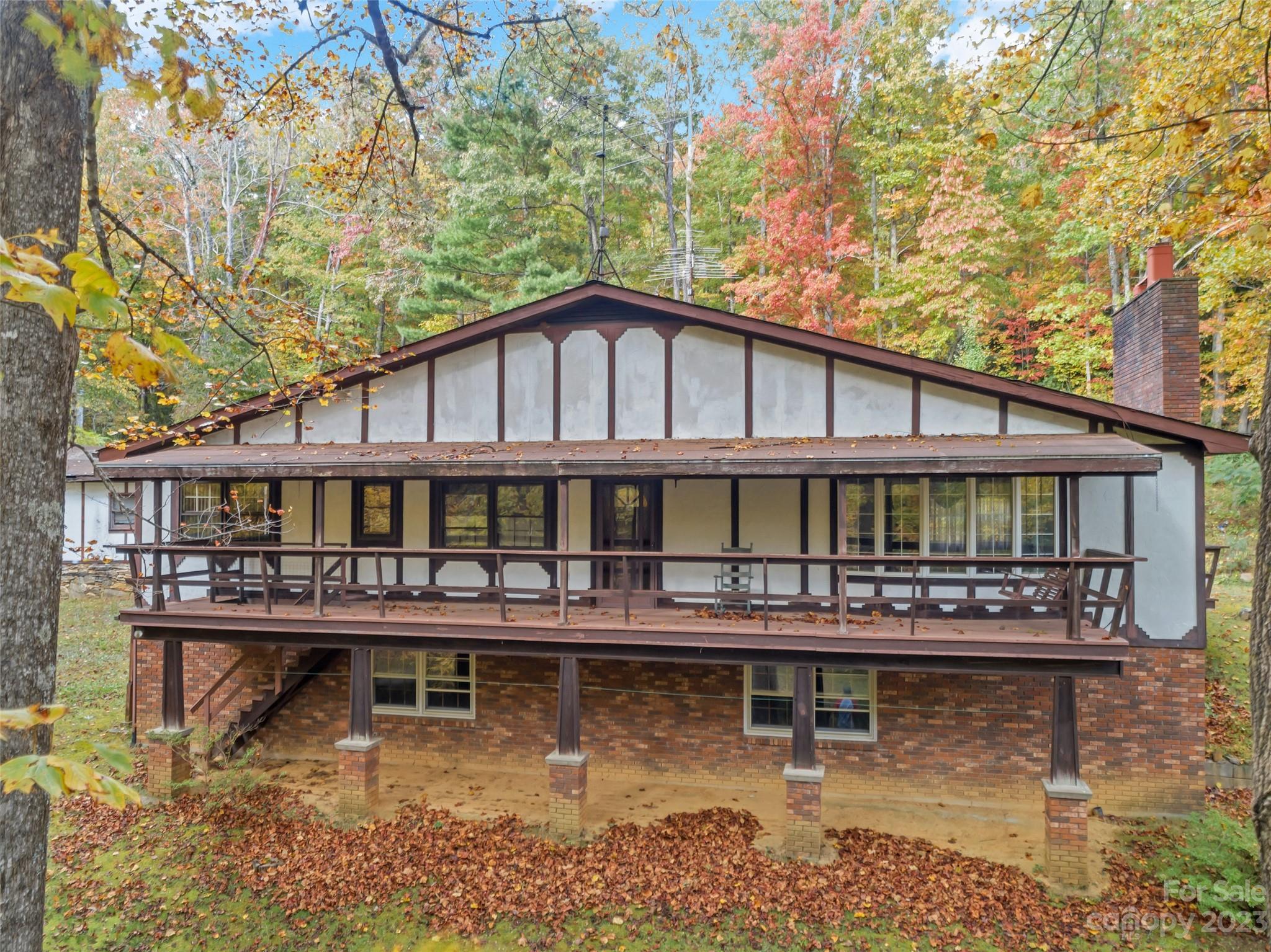 91 Chestnut Hill Road Black Mountain, NC 28711 - Photo 2 of 45 a view of a house with swimming pool