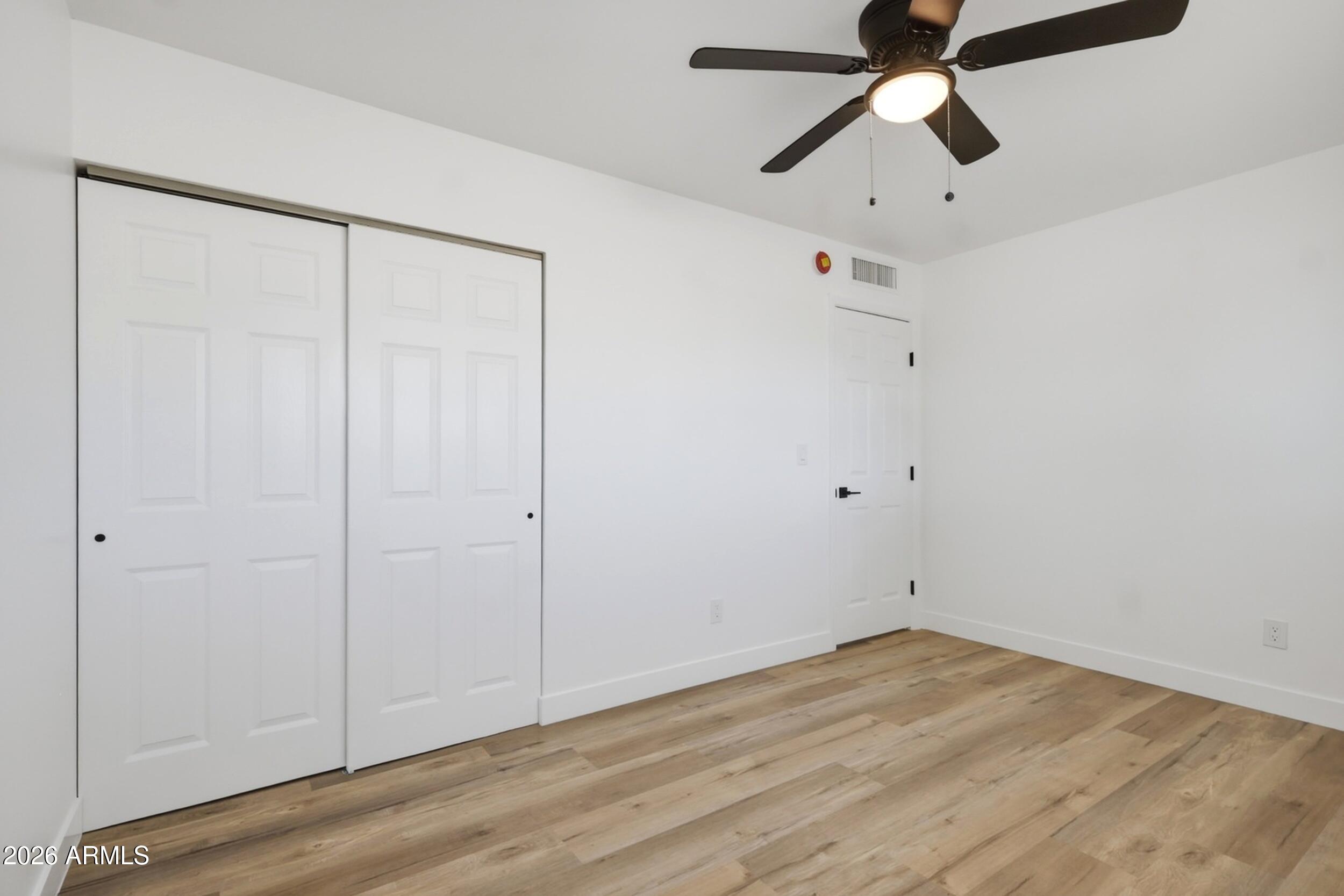 1555 West 6th Street Tempe, AZ 85281 - Photo 16 of 40 1555_w_6th_st_tempe_az_85281_usa_9e5258a