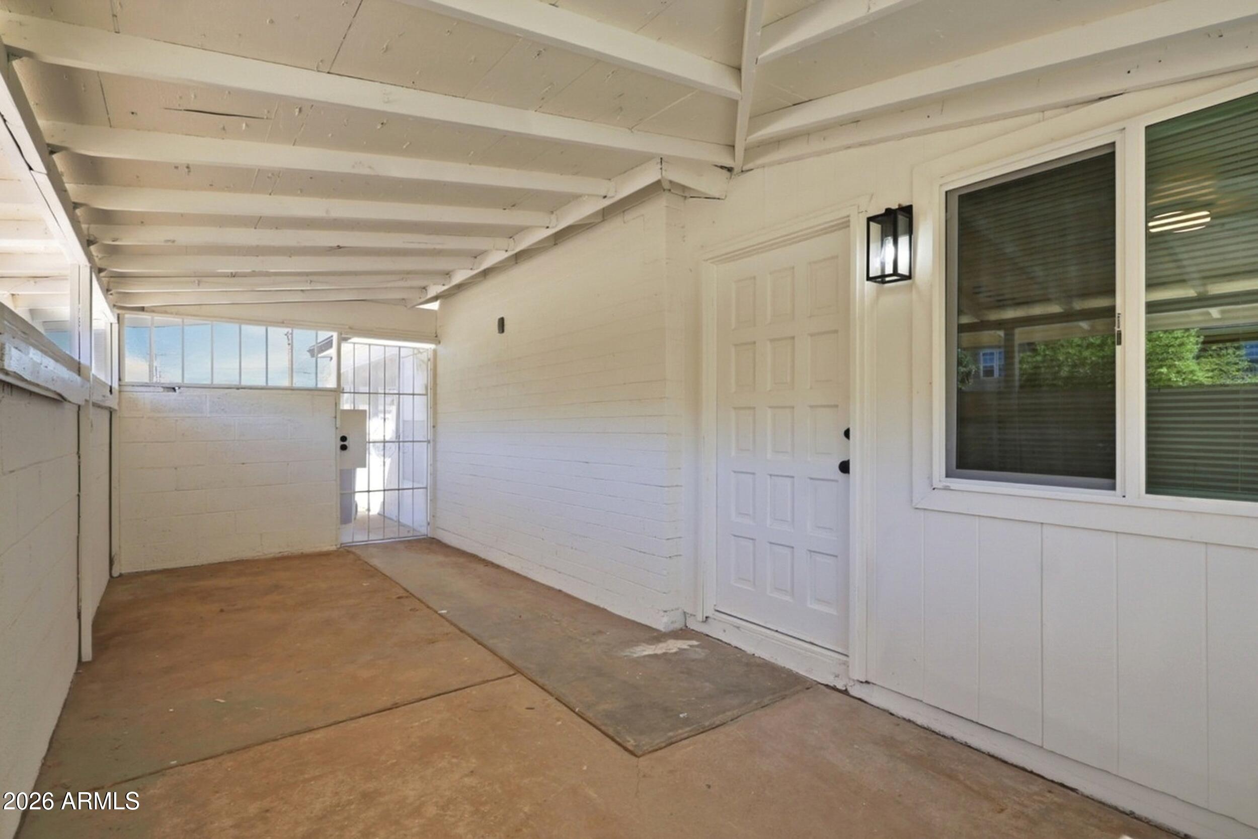 1555 West 6th Street Tempe, AZ 85281 - Photo 35 of 40 a view of an empty room