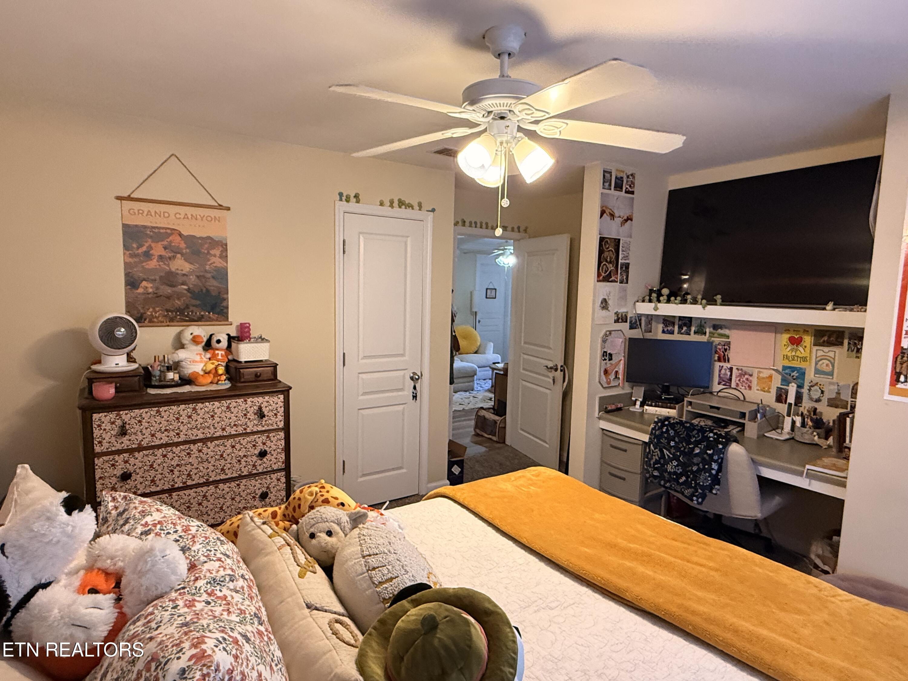 3708 Spruce Ridge Way, Unit 2102 Knoxville, TN 37920 - Photo 16 of 43 IMG_2532