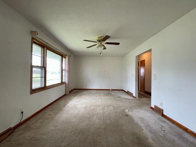 2195 Sugar Grove Road Southeast Lancaster, OH 43130 - Photo 13 of 28 IMG_0944
