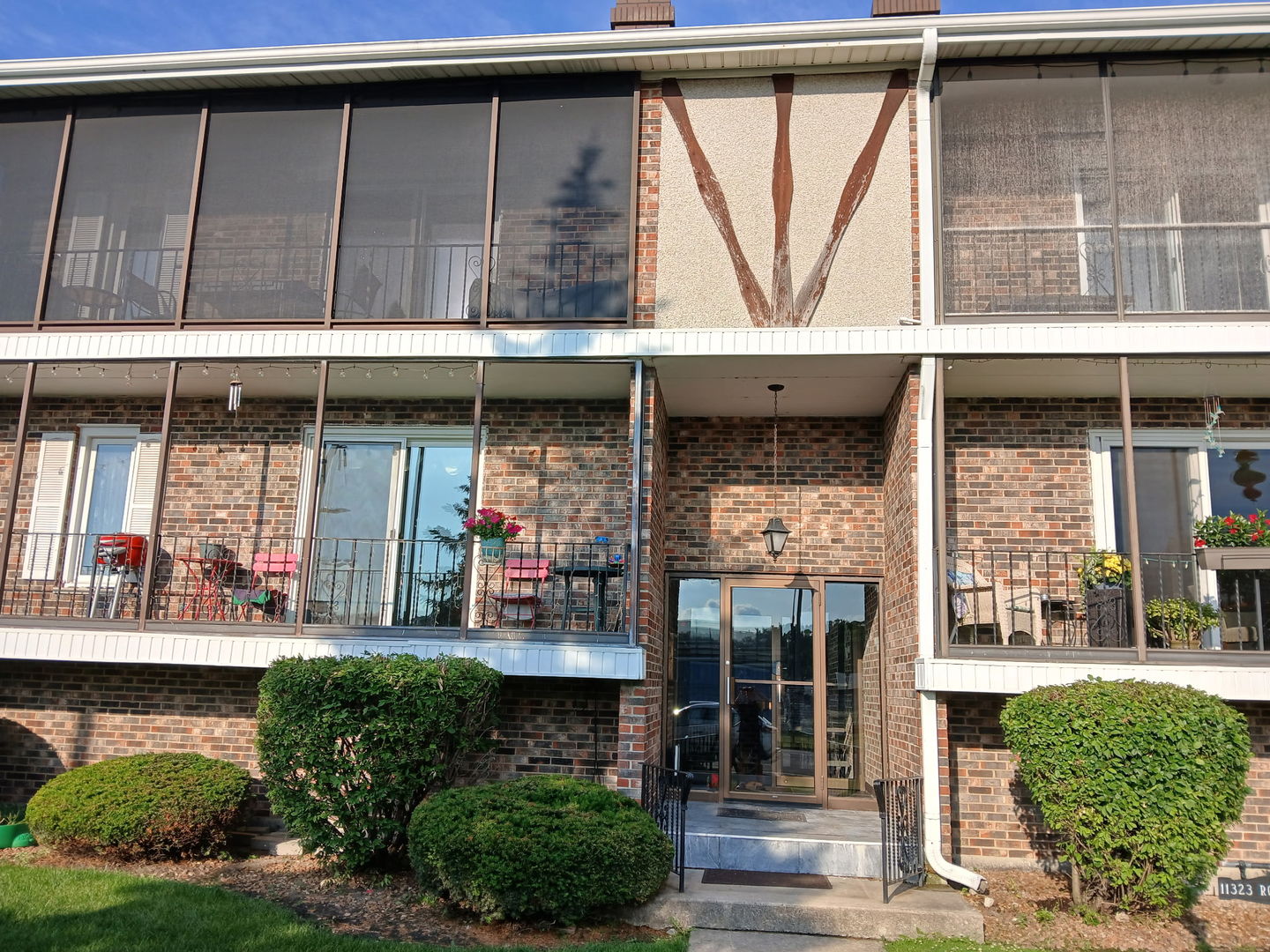 11323 South Roberts Road, Unit C Palos Hills, IL 60465 - Photo 19 of 21