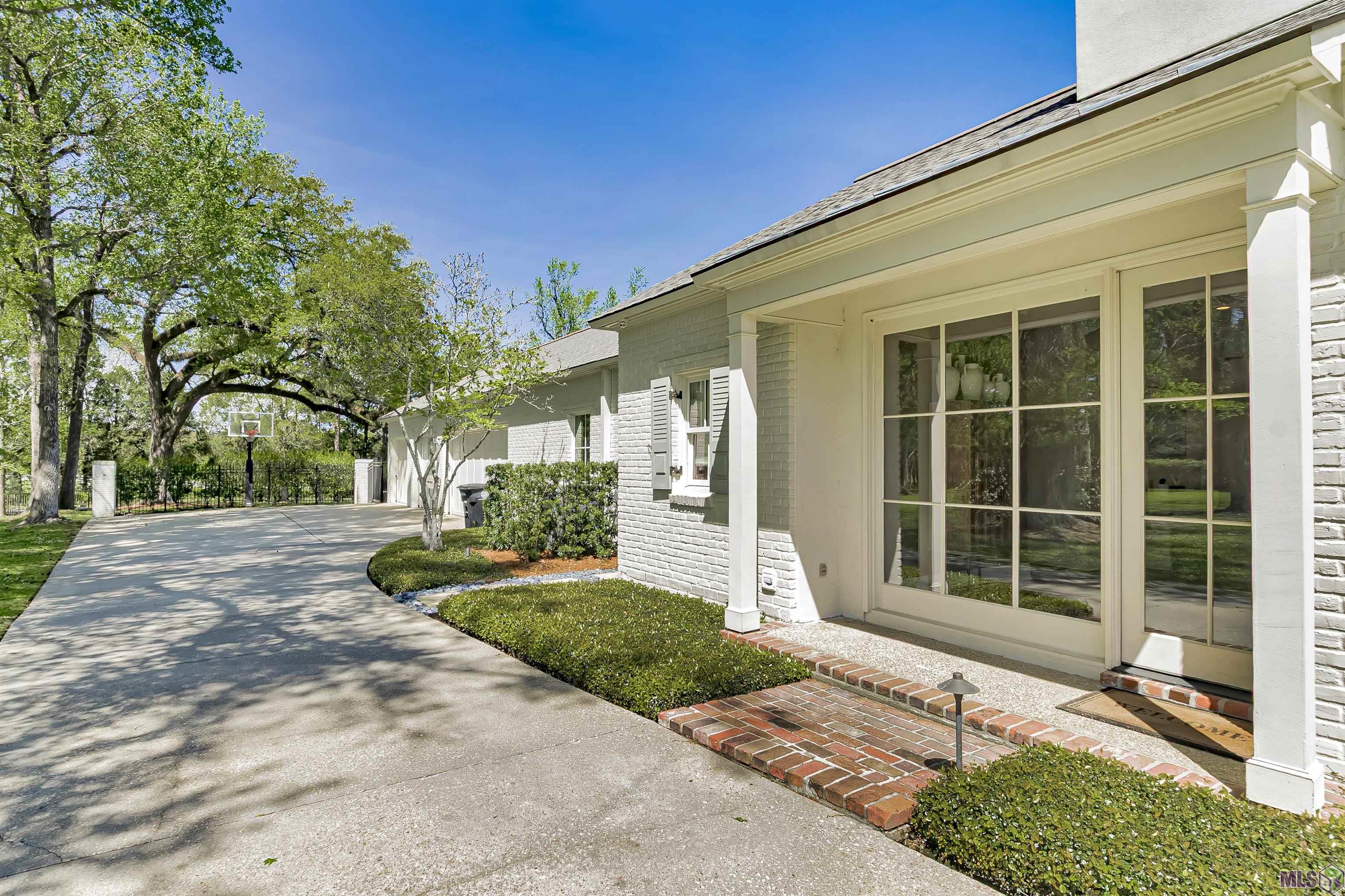 17819 Inverness Avenue Baton Rouge, LA 70810 - Photo 8 of 60 Gallery Image 8