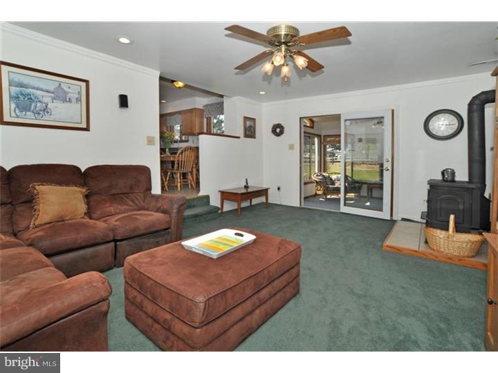 520 Sharon Road Colmar, PA 18915 - Photo 10 of 25 Family Room