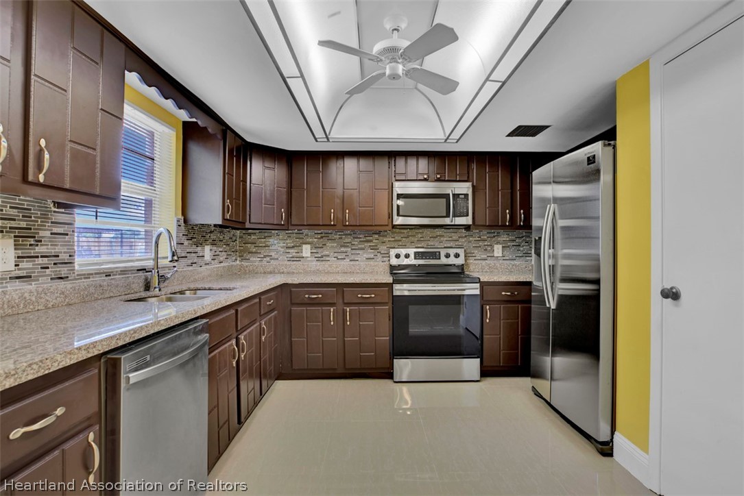 1203 Forest Road Sebring, FL 33872 - Photo 15 of 36 Gallery Image 15