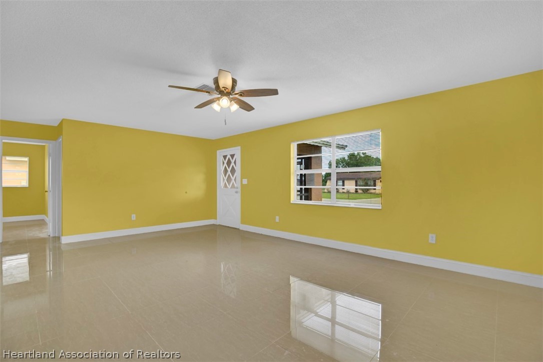 1203 Forest Road Sebring, FL 33872 - Photo 4 of 36 Gallery Image 4